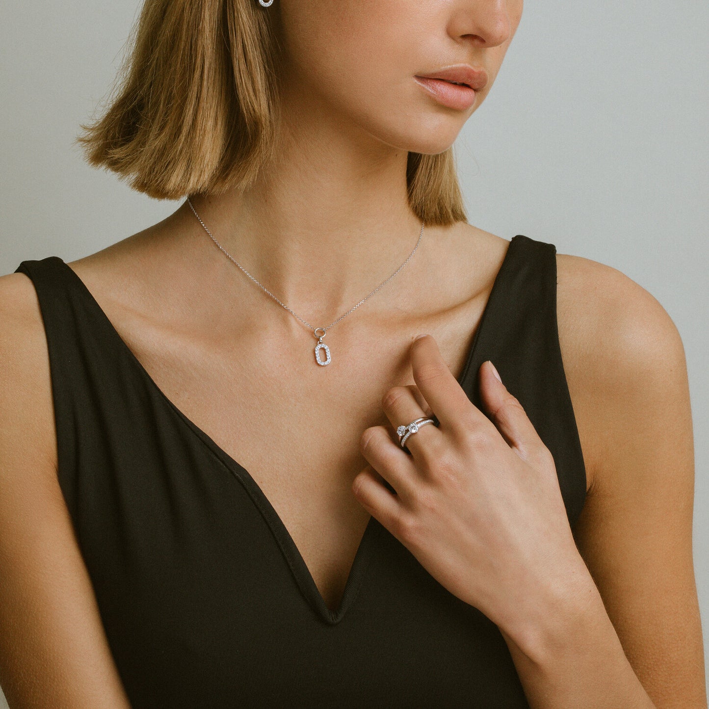 925 Sterling silver | White