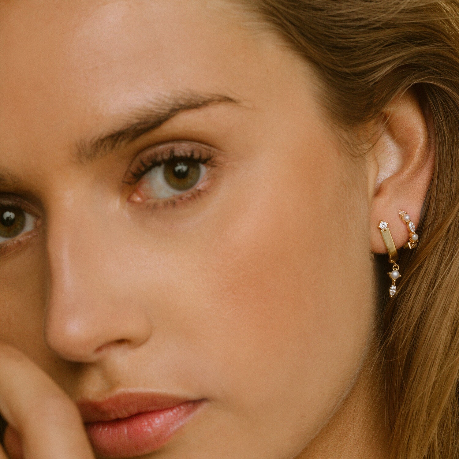 18K gold plated | White and Freshwater pearl