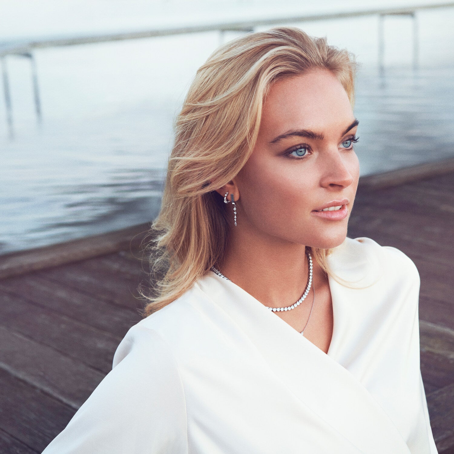 925 Sterling silver | White and Freshwater pearl
