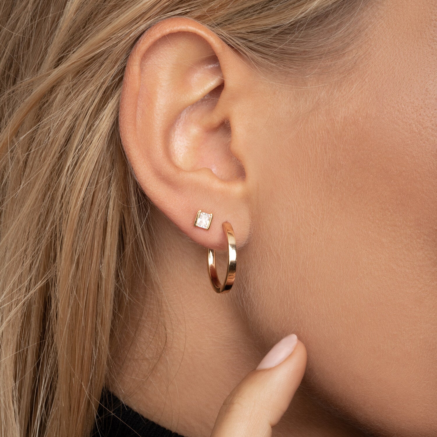 18K gold plated | White