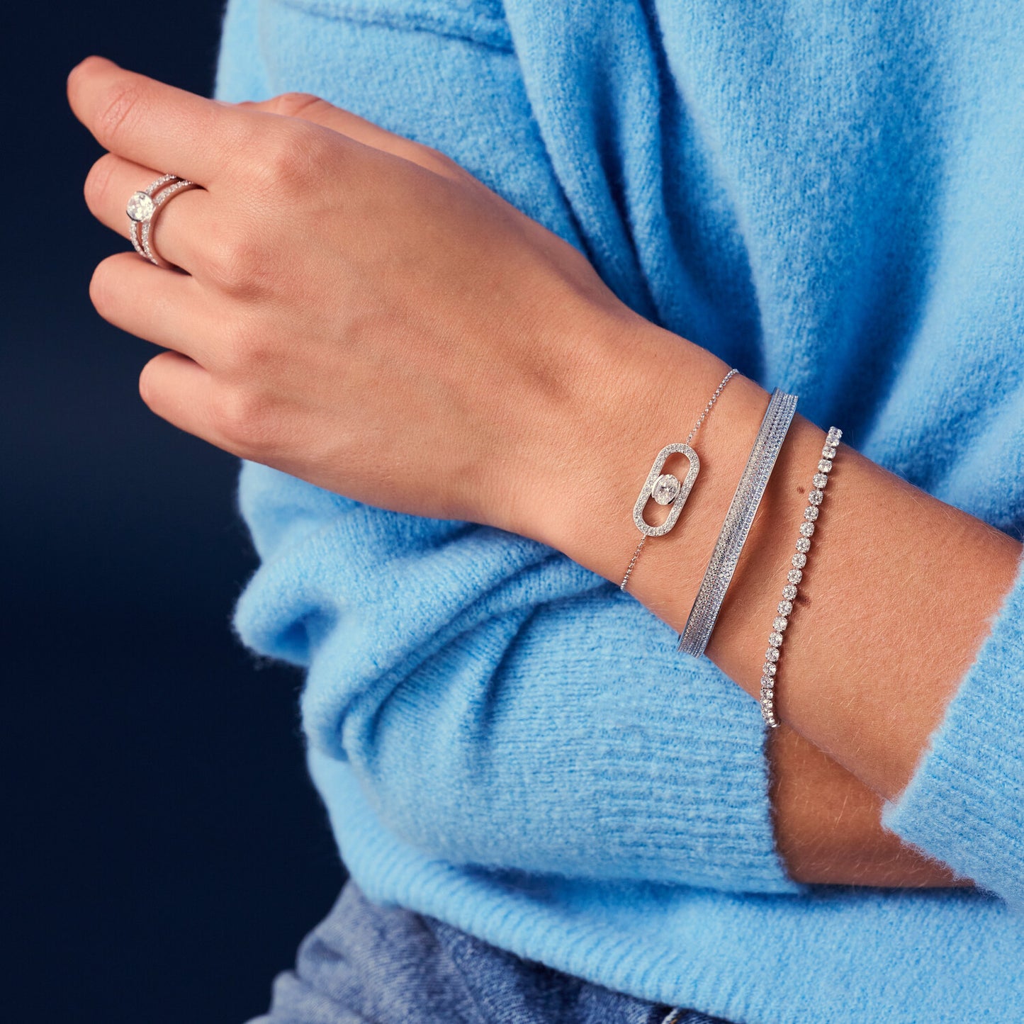 925 Sterling silver | White