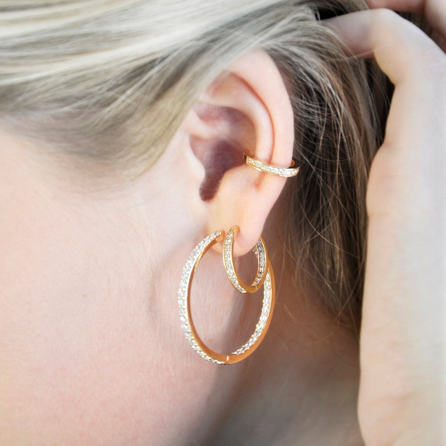 18K gold plated | White