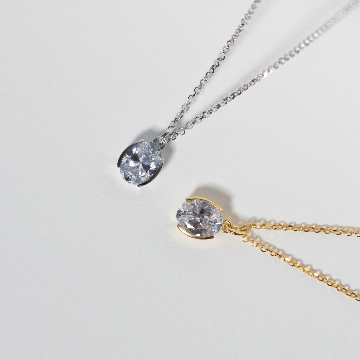 18K gold plated | White