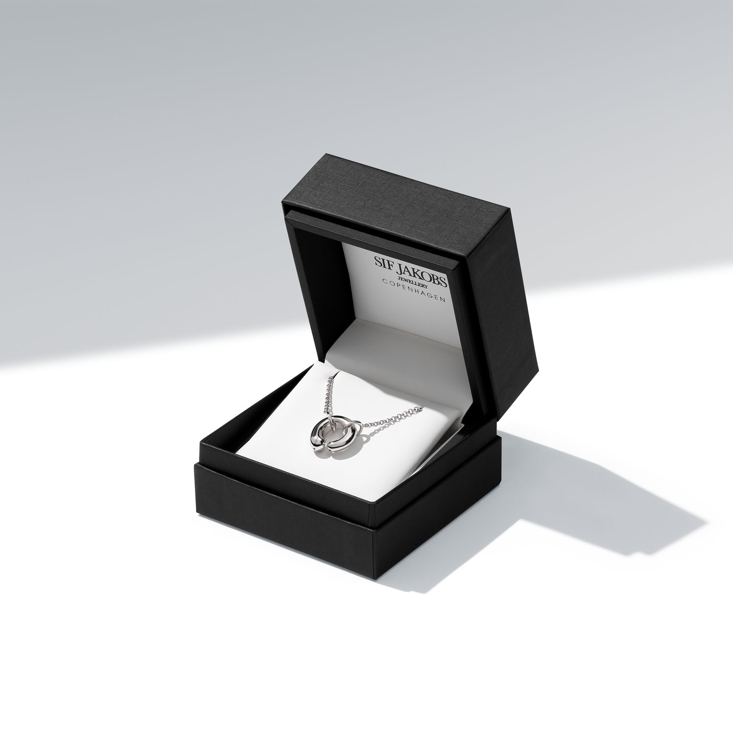 925 Sterling silver