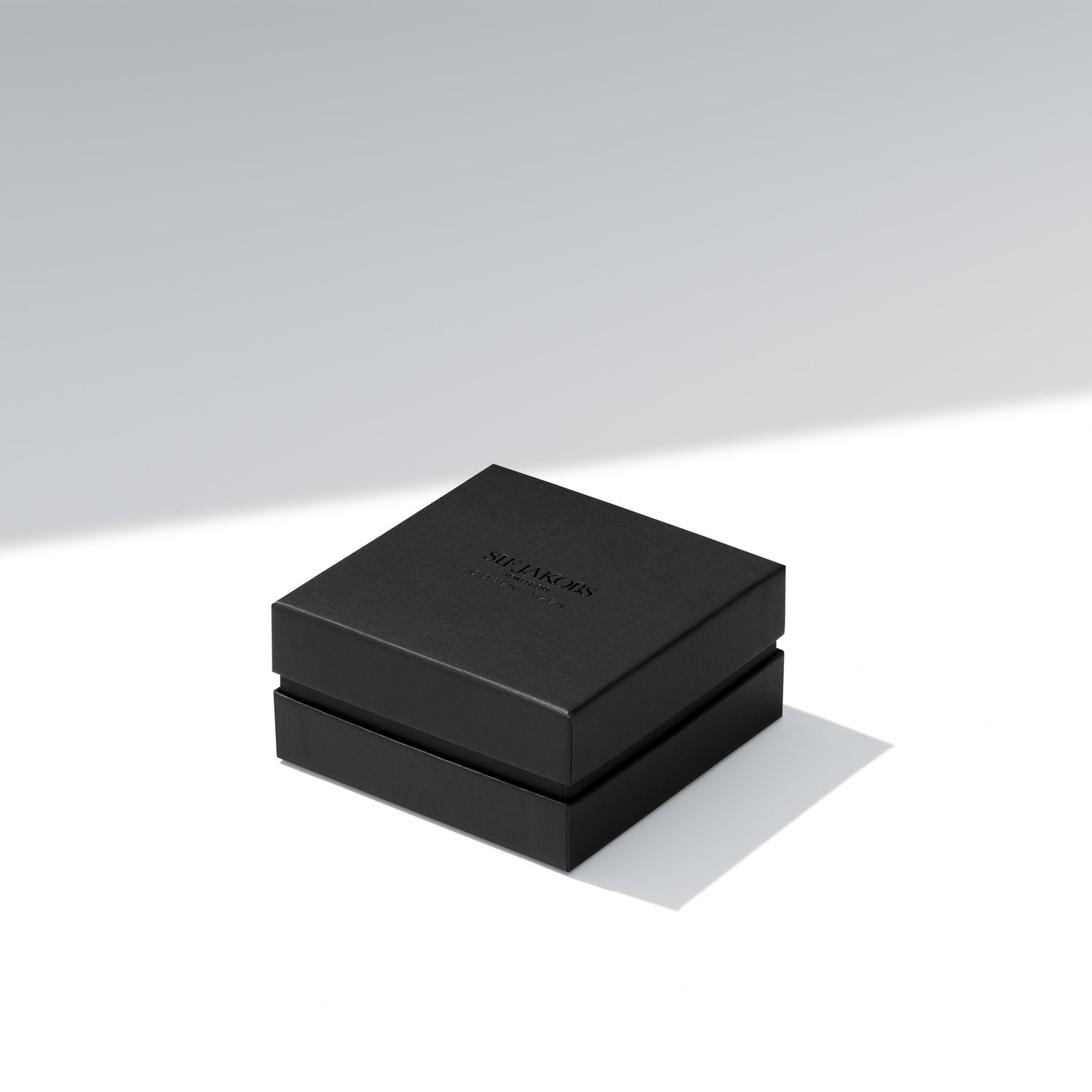 18K gold plated | White | 19 cm, 18K gold plated | White | 18 cm, 18K gold plated | White | 17 cm, 18K gold plated | White | 16 cm