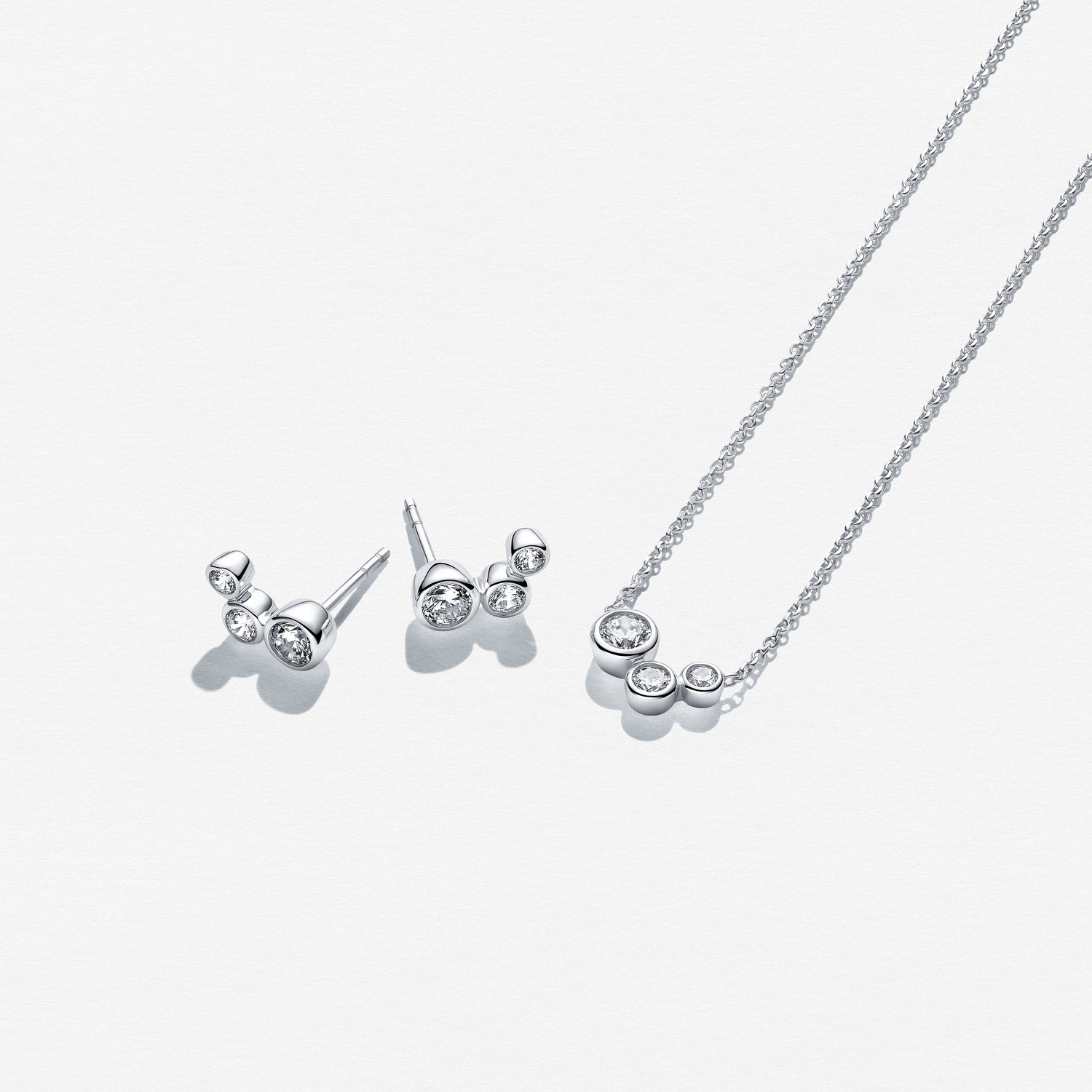 925 Sterling silver | White