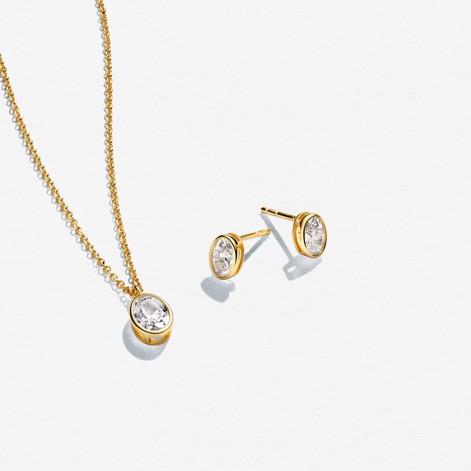 18K gold plated | White