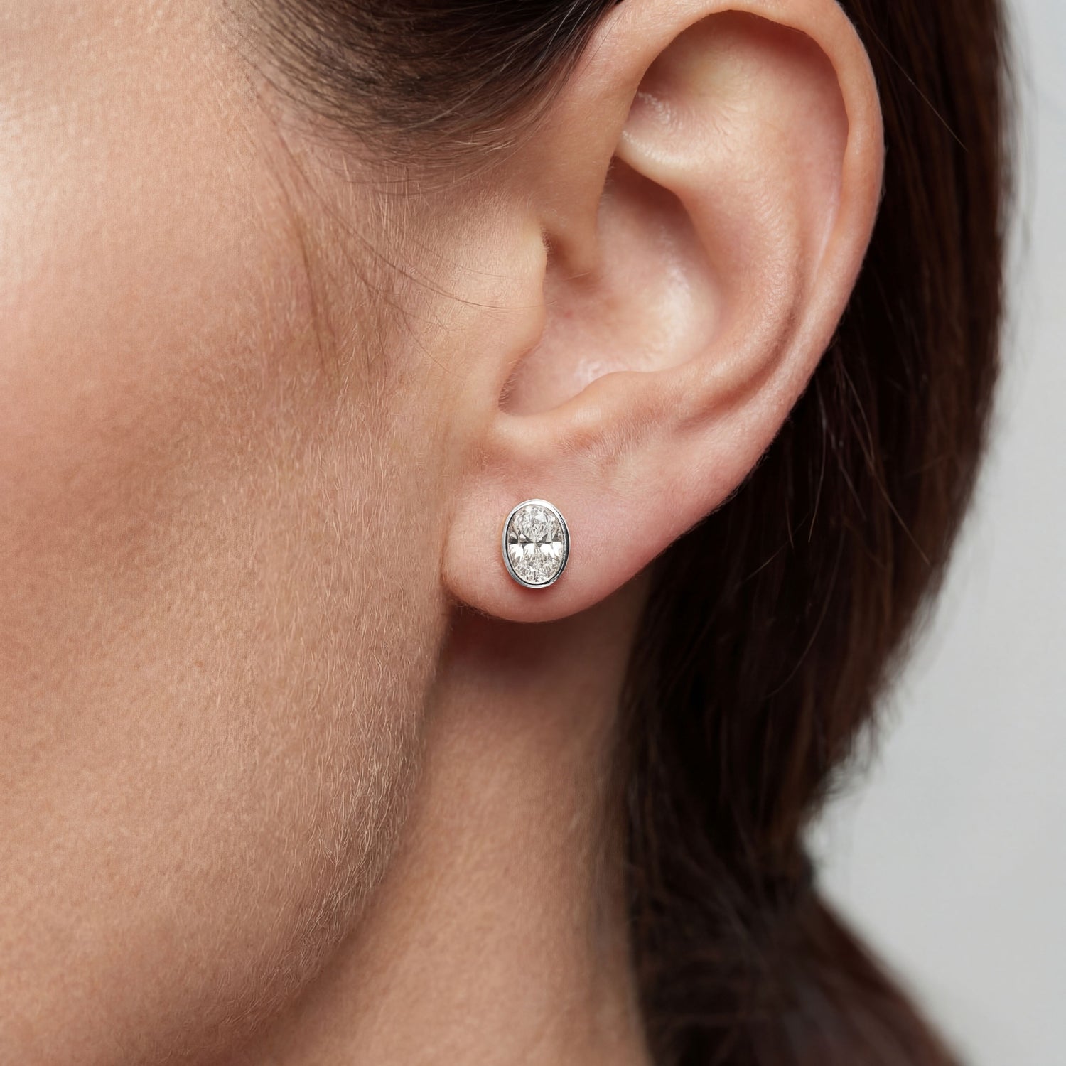 18K gold plated | White