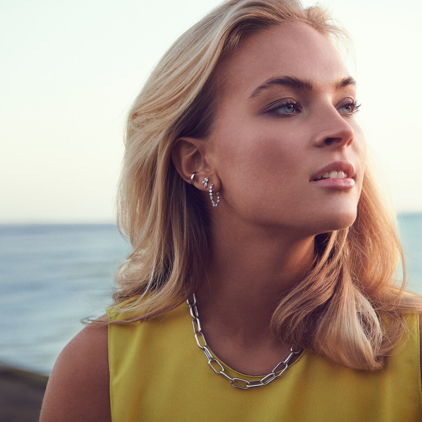 925 Sterling silver | White and Freshwater pearl