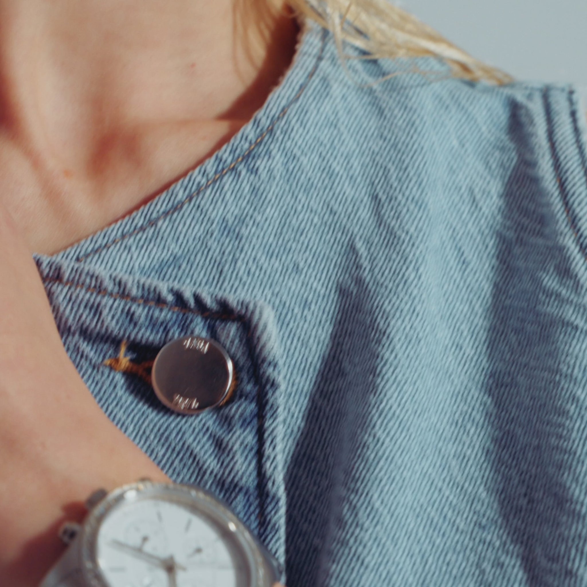 Stainless steel Silver | White